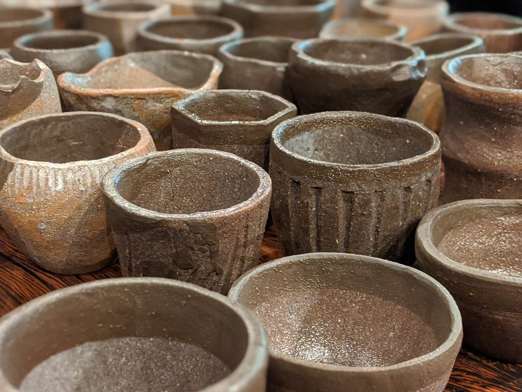 完成した陶器の植木鉢